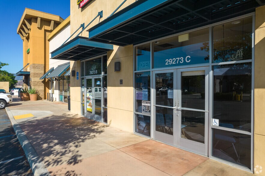 More Photos Of 29273 Central Ave, Lake Elsinore Freestanding For Lease