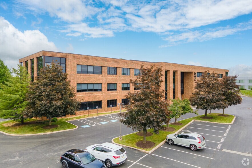 More Photos Of 3 Country View Rd, Malvern Office For Lease