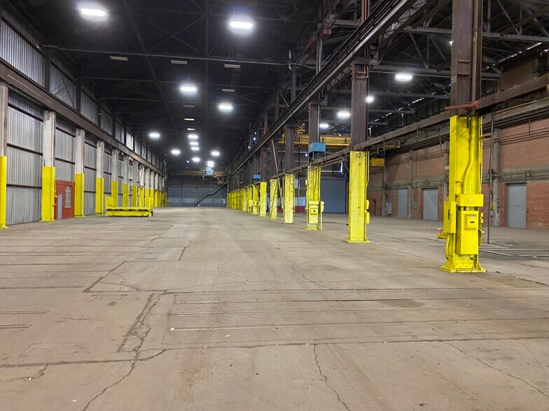 More Photos Of 1101-1501 Loveridge Rd, Pittsburg Unknown For Lease