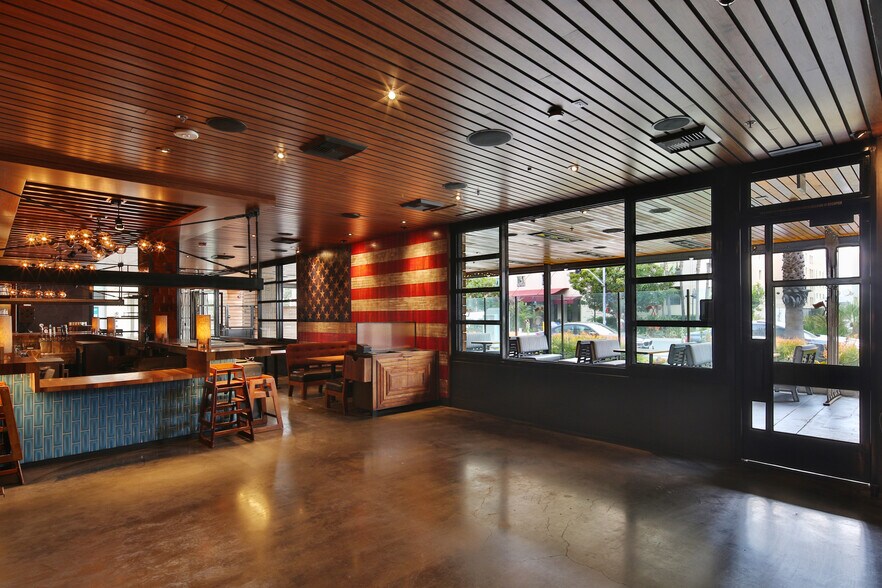 More Photos Of 1733 Ocean Ave, Santa Monica Office For Lease