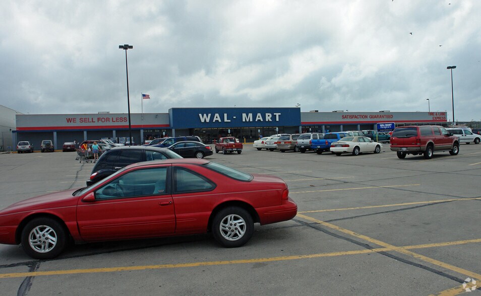 More Photos Of 10241 S Padre Island Dr, Corpus Christi Freestanding For Lease