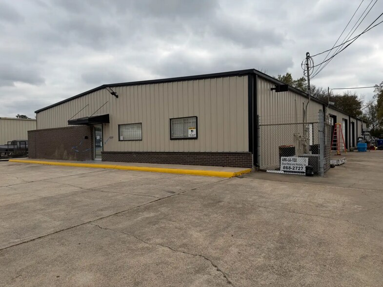 More Photos Of 509 W 67th St, Shreveport Industrial For Lease