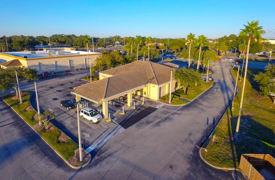 More Photos Of 1080 Keene Rd, Dunedin Bank For Sale