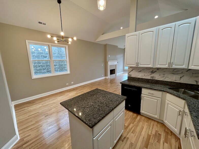 More Photos Of 5331 S Calumet Ave, Chicago Apartments For Sale