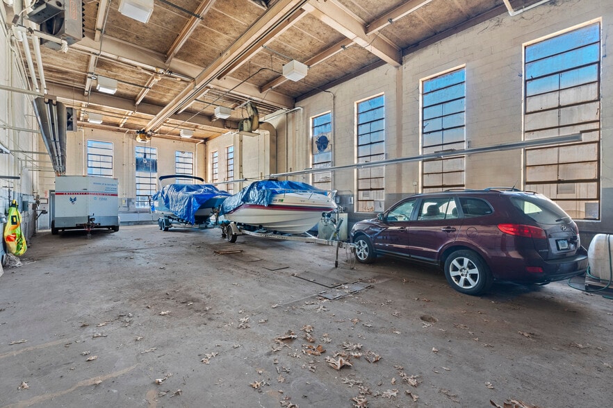 More Photos Of 251 Freestone Ave, Portland Manufacturing For Sale