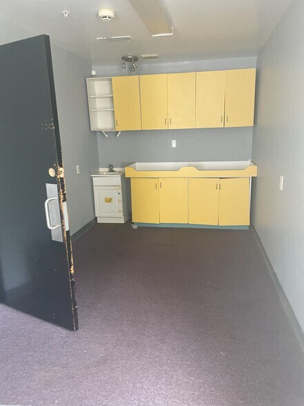 More Photos Of 3021 Memorial Dr SE, Atlanta Religious Facility For Sale
