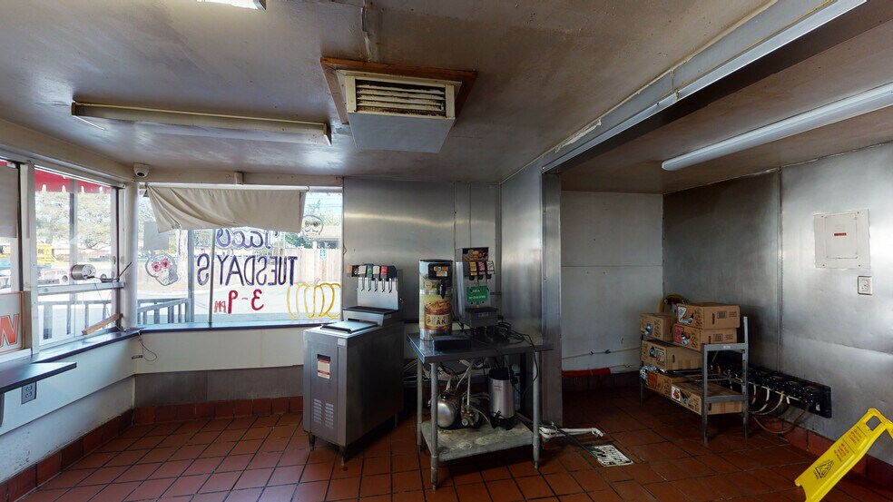 More Photos Of 5065 Riverside Dr, Chino Fast Food For Lease