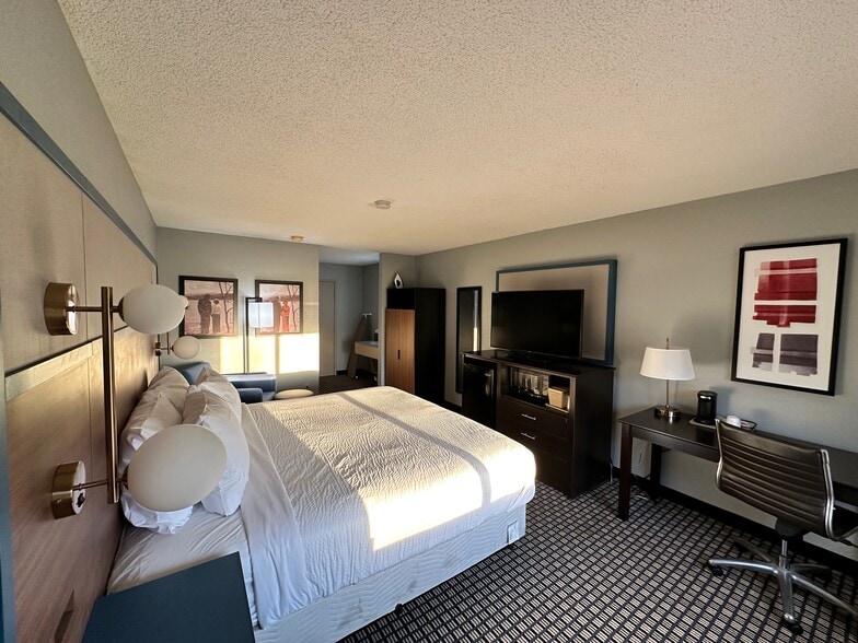 More Photos Of 2115 E Main St, Reedsburg Hotel For Sale