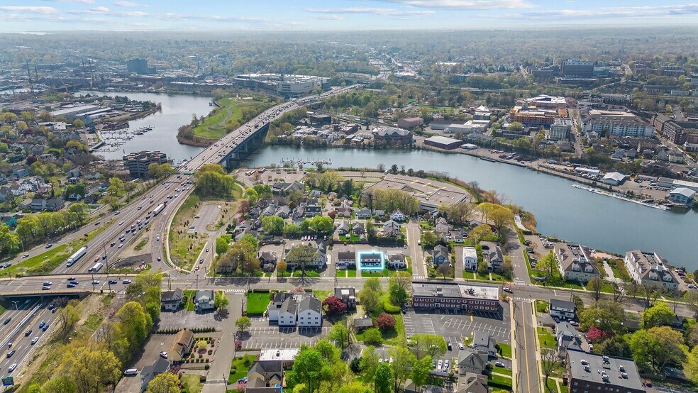 More Photos Of 158 East Ave, Norwalk Office For Lease