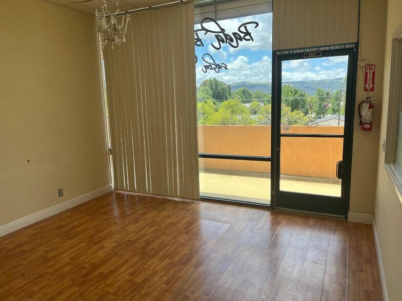 More Photos Of 425 Military East St, Benicia Freestanding For Lease