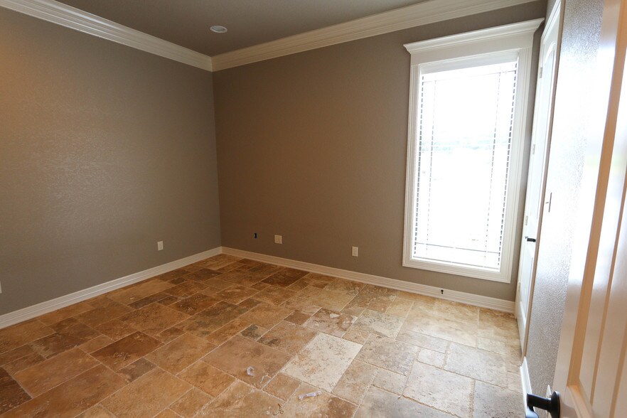 More Photos Of 15488 Fm 2493, Tyler Medical For Lease