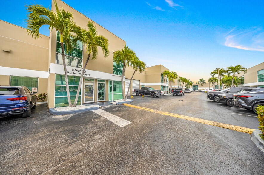 More Photos Of 7452-7466 SW 48th St, Miami Warehouse For Sale