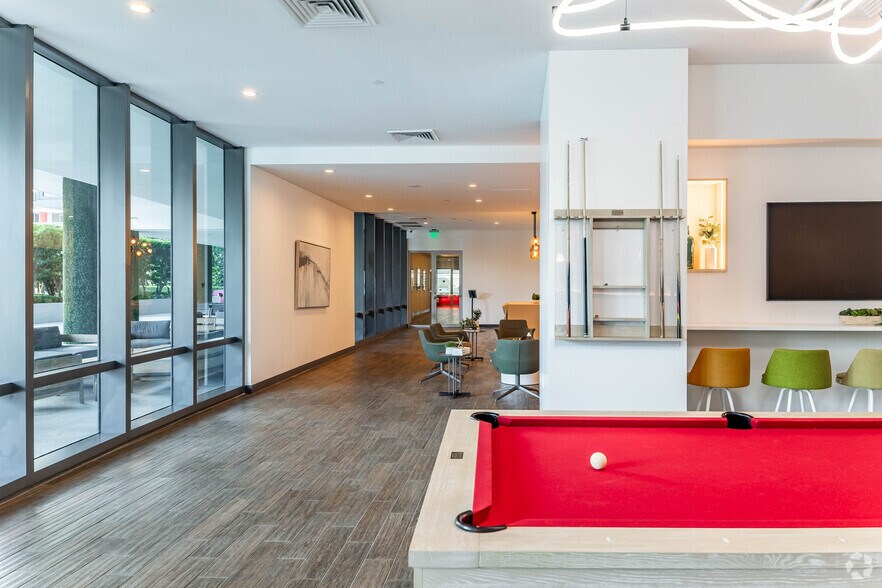 More Photos Of 125 NE 32nd St, Miami Apartments For Lease
