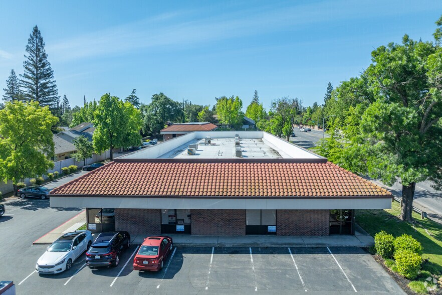 More Photos Of 5200-5252 Sunrise Blvd, Fair Oaks Unknown For Lease
