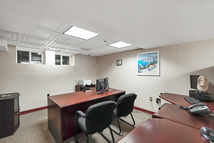 More Photos Of 27 Cleveland St, Valhalla Loft Creative Space For Lease
