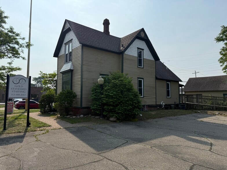 More Photos Of 34905 E Michigan Ave, Wayne Office For Sale