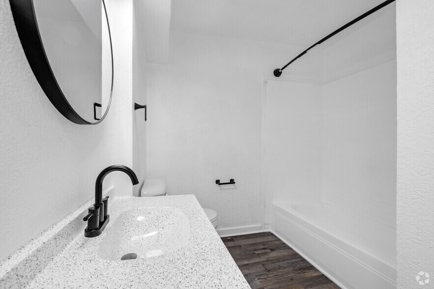 More Photos Of 3706 W 8th St, Dallas Apartments For Sale
