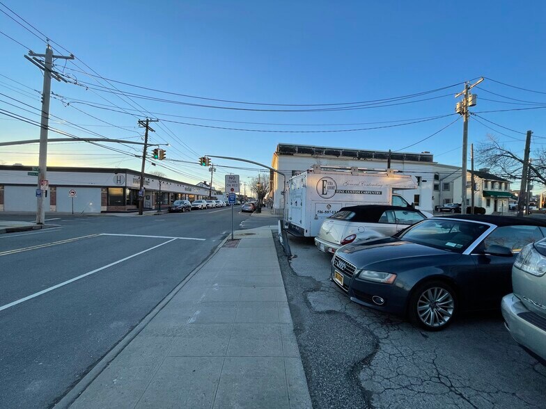 More Photos Of 30 Main St, East Rockaway Auto Repair For Sale