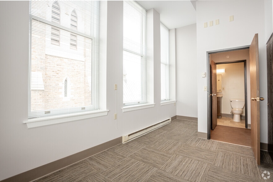 More Photos Of 195 Genesee St, Utica Apartments For Lease