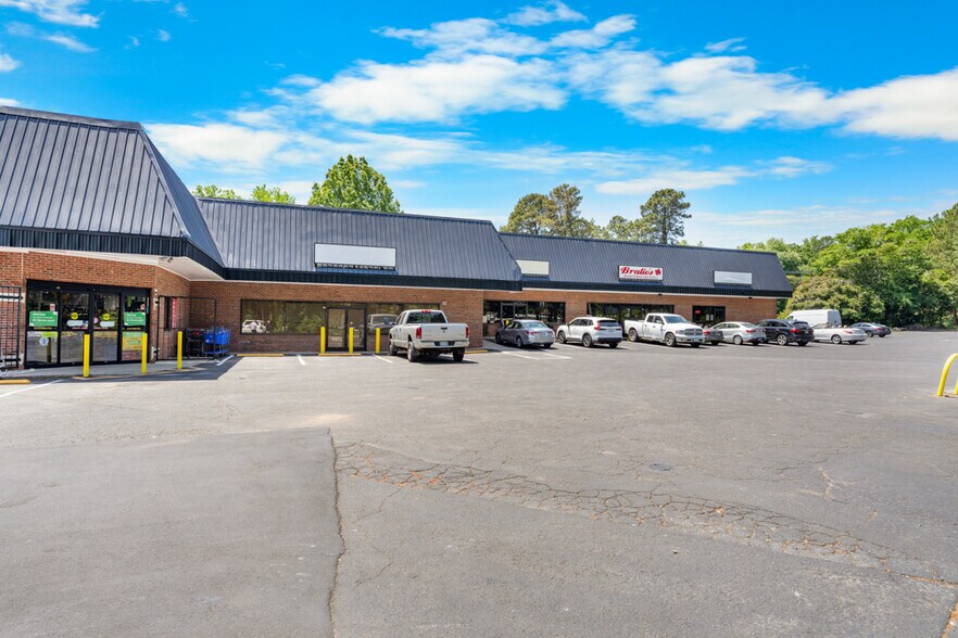Primary Photo Of 4701-4707 Hillsborough Rd, Durham General Retail For Lease