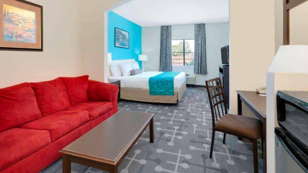 More Photos Of 5108 I-27, Lubbock Hotel For Sale