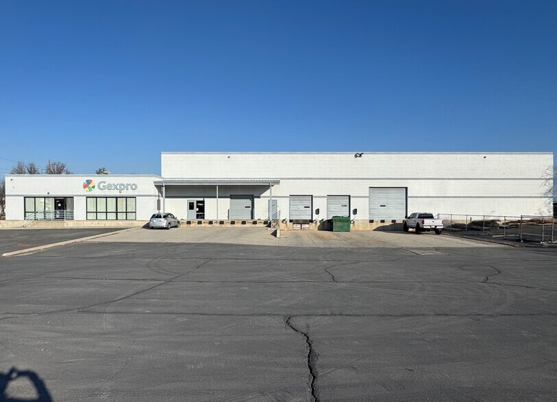 More Photos Of 2725 S 900 W, Salt Lake City Warehouse For Lease