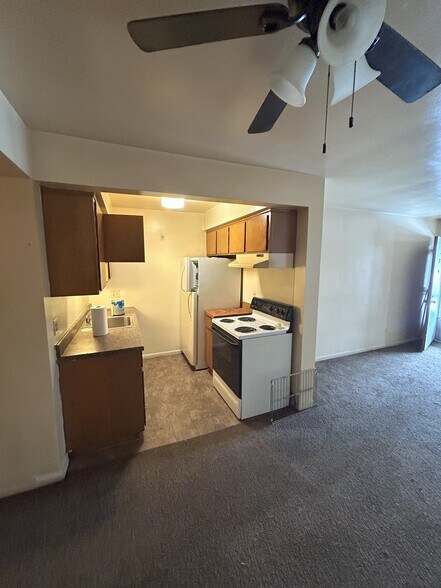 More Photos Of 12693 Westphalia St, Detroit Apartments For Sale