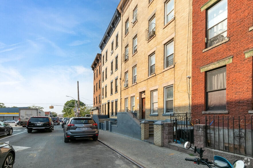 More Photos Of 190 Rockaway Ave, Brooklyn Apartments For Sale