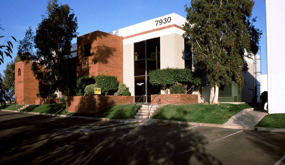 More Photos Of 7930 Arjons Dr, San Diego Research And Development For Lease