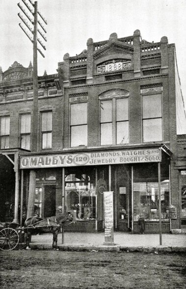 More Photos Of 120 W Main St, Denison Storefront Retail Office For Lease