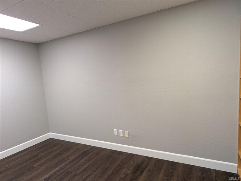 More Photos Of 635 W Main St, Merced Office For Sale