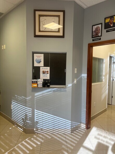More Photos Of 1741-1759 N University Dr, Pembroke Pines Storefront Retail Office For Sale