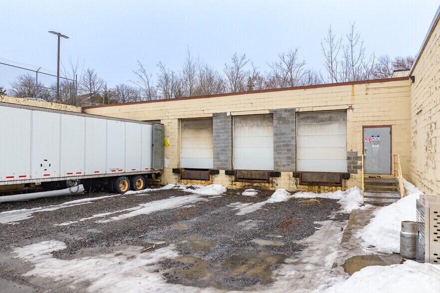 More Photos Of 1770-1810 Lemoyne Ave, Syracuse Warehouse For Sale