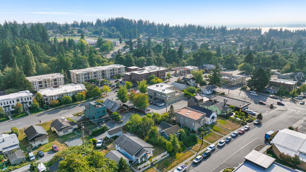 More Photos Of 1302 Larrabee Ave, Bellingham Multifamily For Sale