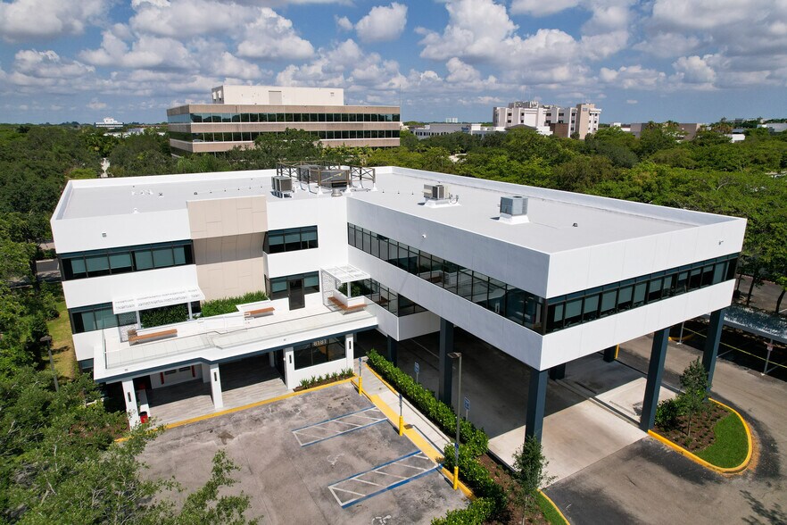 More Photos Of 8181 W Broward Blvd, Plantation Loft Creative Space For Lease