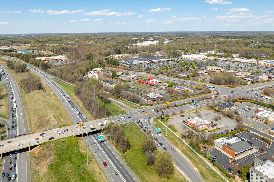 More Photos Of 9645-9759 Sam Furr Rd, Huntersville Unknown For Lease