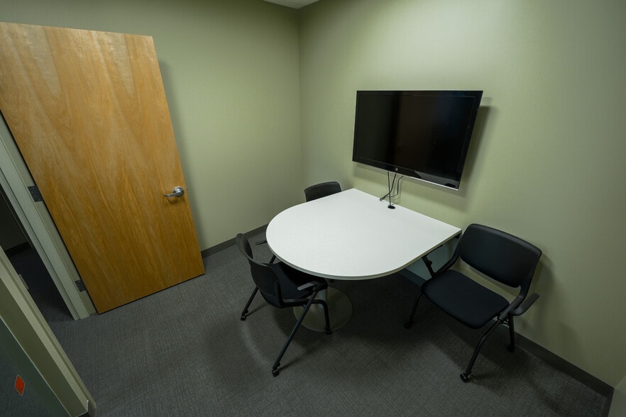 More Photos Of 65 Harristown Rd, Glen Rock Office For Lease