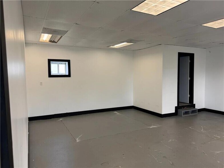 More Photos Of 22252 Us-11, Watertown Freestanding For Sale