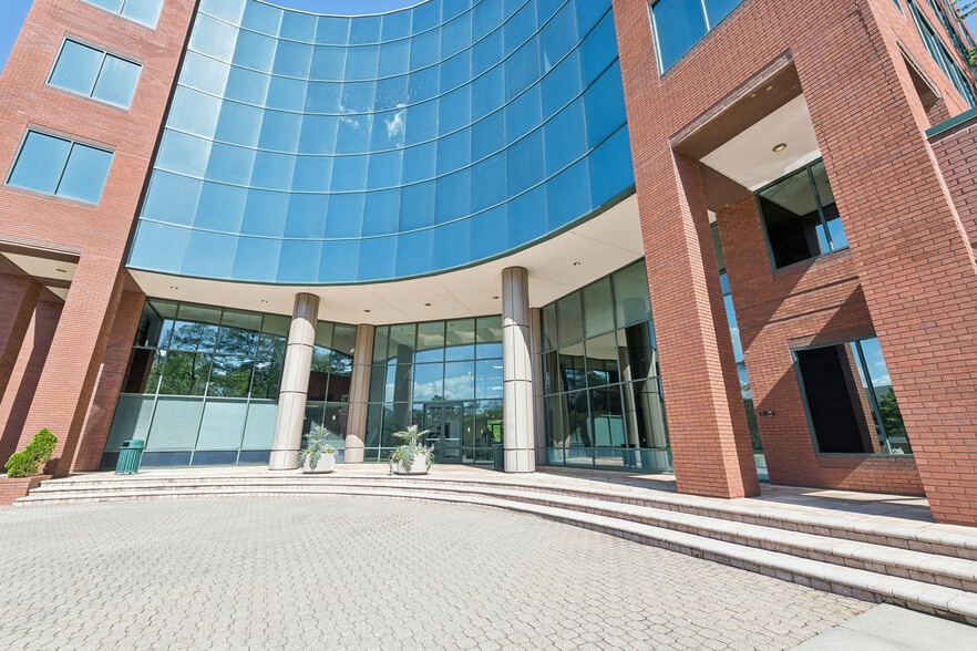 More Photos Of 1000 Park Forty Plaza Dr, Durham Office For Lease