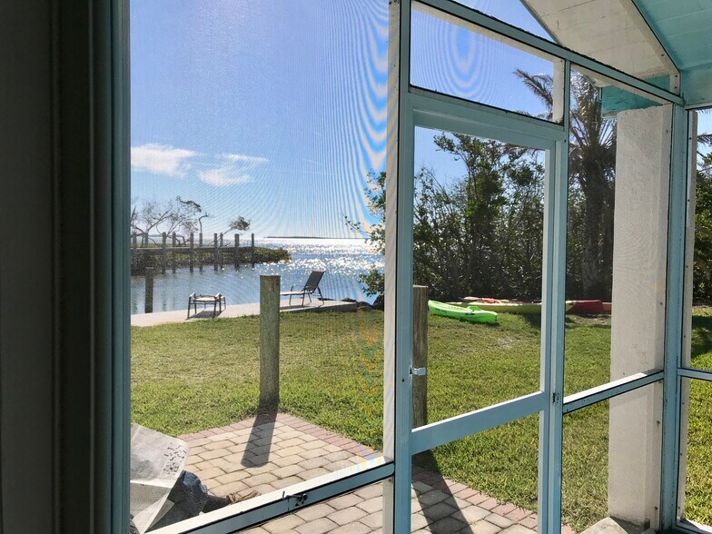 More Photos Of 21544 Overseas Hwy, Cudjoe Key Hotel For Sale