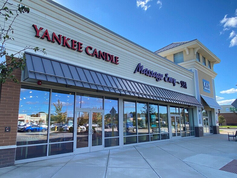 More Photos Of Lafayette Rd, Seabrook Unknown For Lease