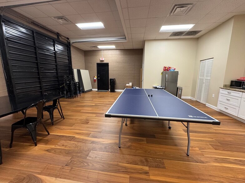 More Photos Of 713 Forest Pky, Forest Park Medical For Sale