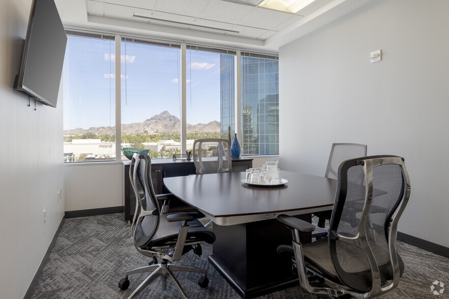 More Photos Of 2415 E Camelback Rd, Phoenix Coworking Space