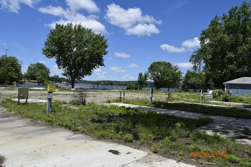 More Photos Of 8300 Pontiac Lake Rd, White Lake Township Land For Sale