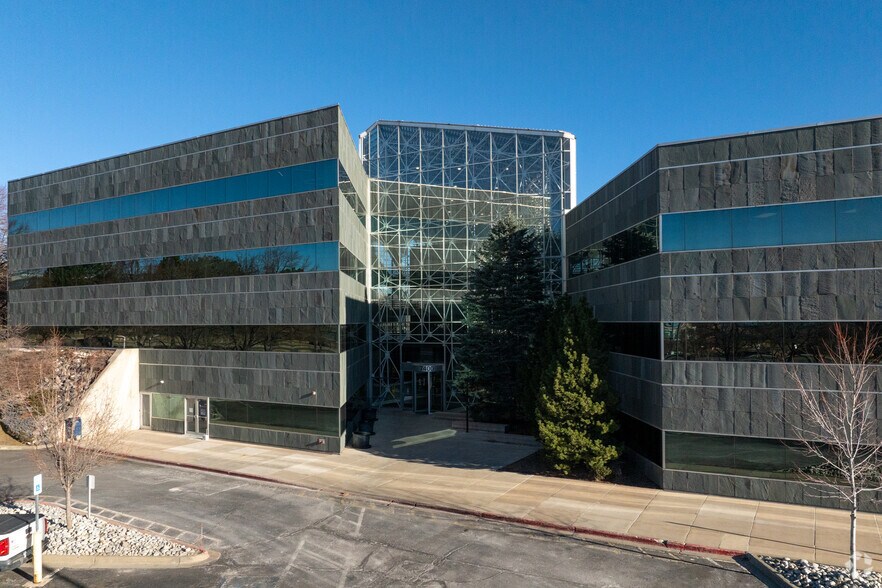 More Photos Of 7400 E Orchard Rd, Greenwood Village Office For Sale