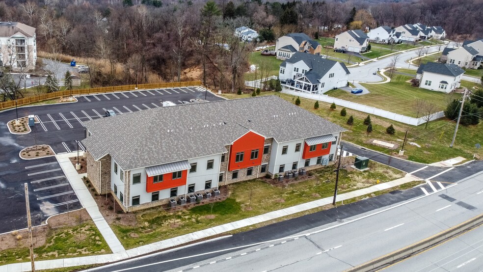 Primary Photo Of 262 Baltimore Pike, Glen Mills Office For Sale