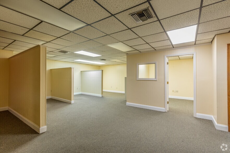 More Photos Of 777 E Altamonte Dr, Altamonte Springs Office For Sale