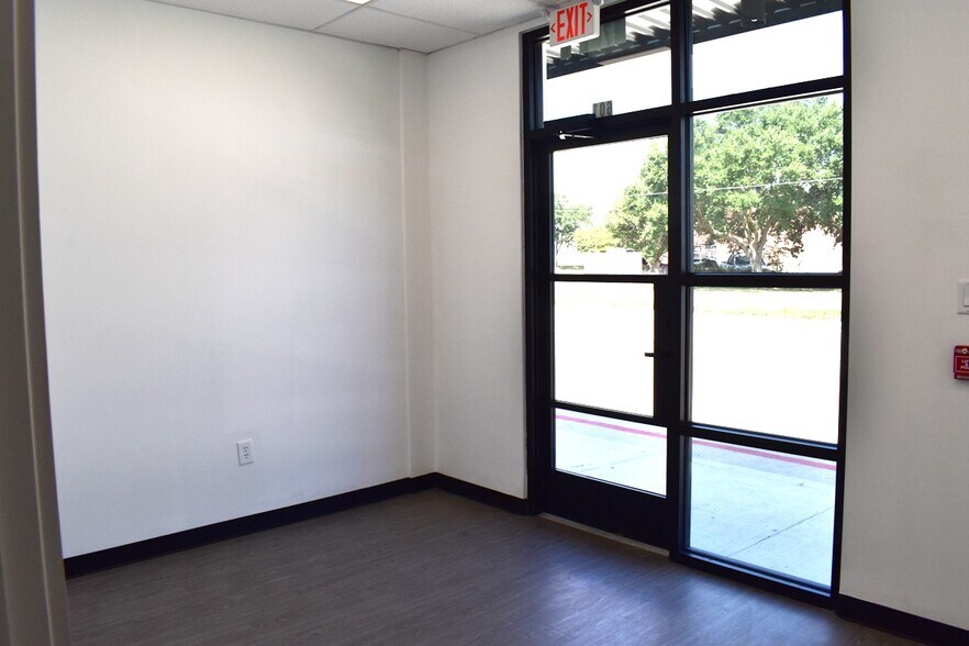 More Photos Of 4732 Sugar Grove Blvd, Stafford Medical For Lease