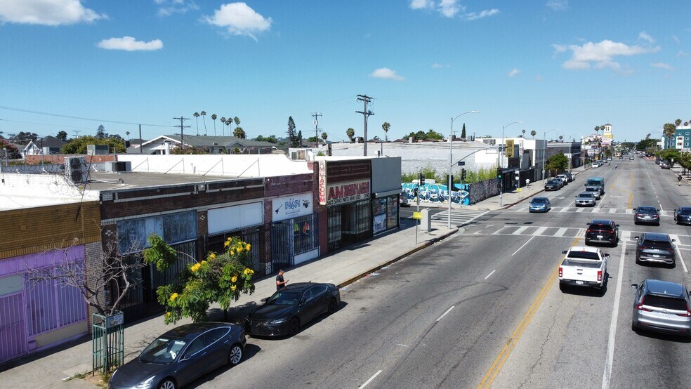 More Photos Of 3520 W Washington Blvd, Los Angeles Storefront For Lease