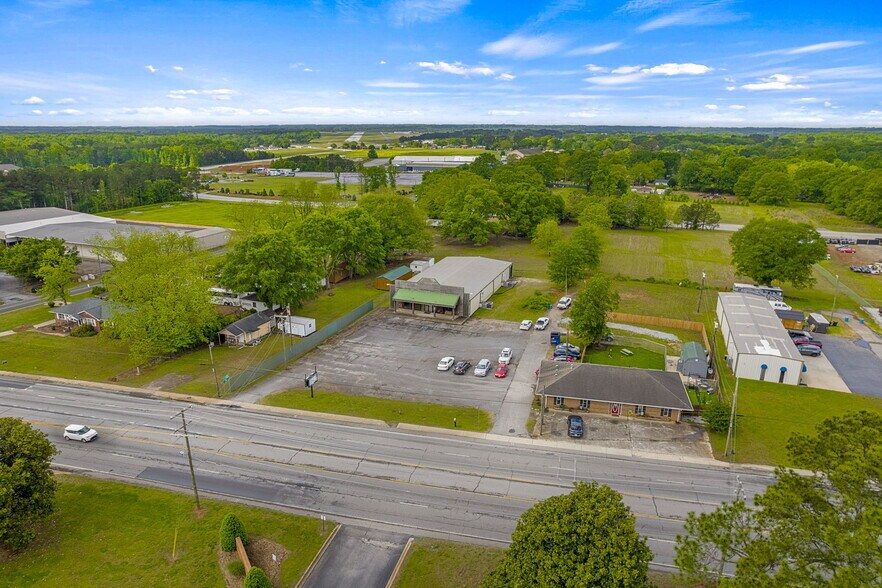 More Photos Of 405 Pearman Dairy Rd, Anderson Freestanding For Sale